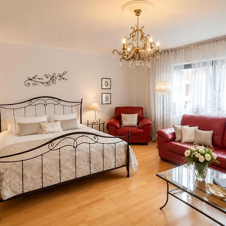 Erholungs-apartment Mit Balkon Nahe Therme & Klinik Апартаменты *
